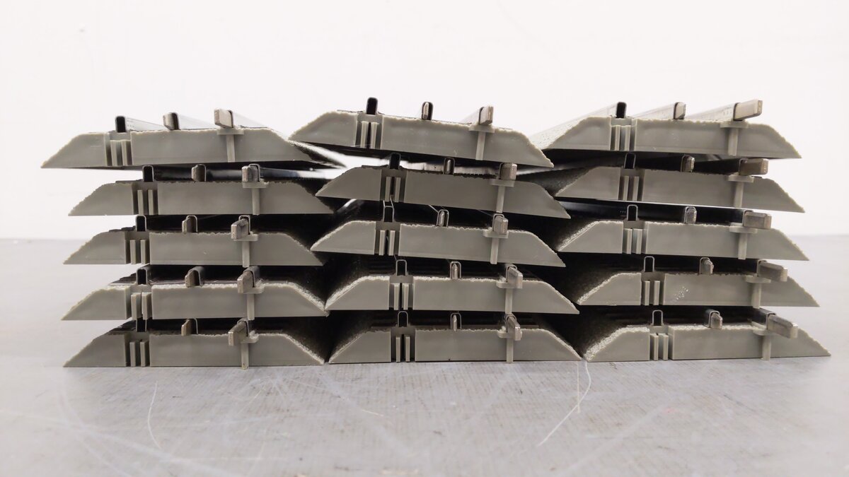 Lionel 6-12014 O FasTrack 10 Inch Straight Track (15) LN