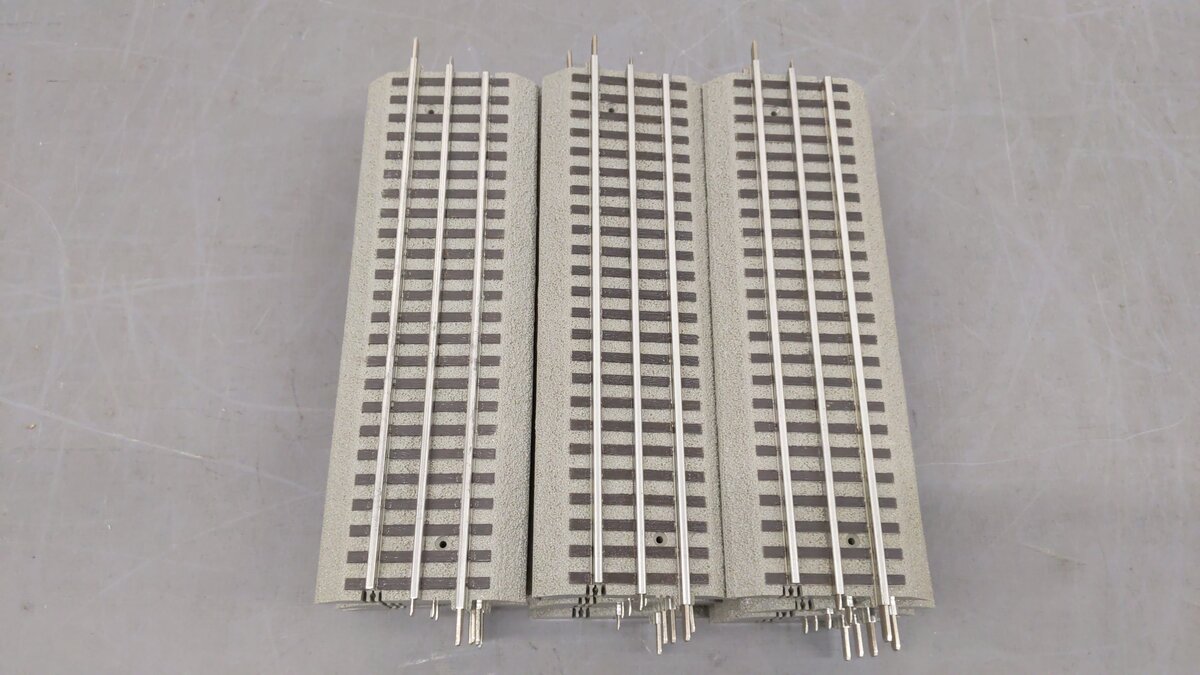Lionel 6-12014 O FasTrack 10 Inch Straight Track (15) LN