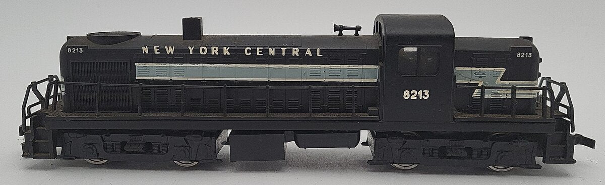 AHM 8213 HO Scale New York Central RS-3 Diesel Engine #8213 VG