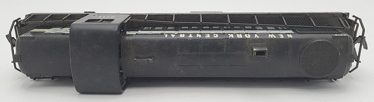 AHM 8213 HO Scale New York Central RS-3 Diesel Engine #8213 VG