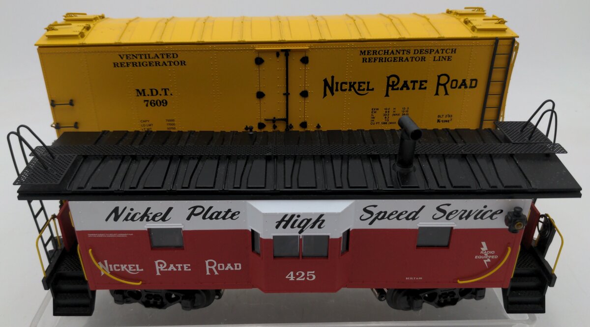 Assorted O Gauge Freight Cars [2] VG