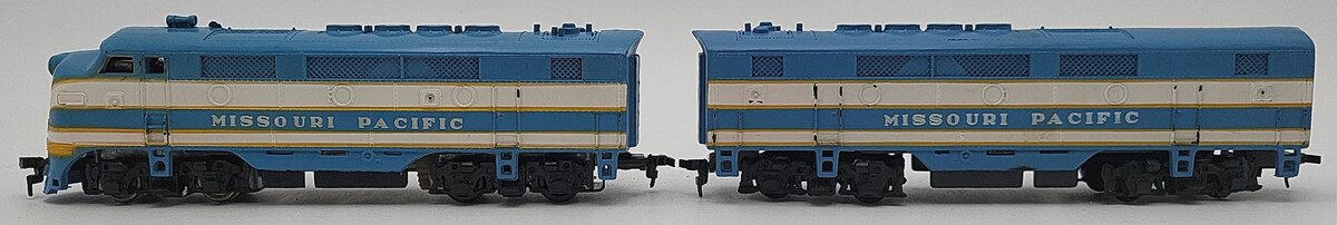 Varney HO Scale Missouri Pacific Diesel A & B Units VG