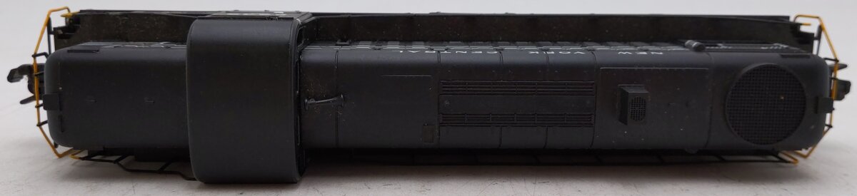 American Models RS3006 S Gauge NYC Alco RS-3 Diesel Locomotive #8245 EX/Box