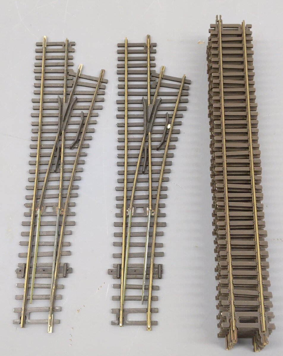 American Models S Scale Assorted Straight Track & Right Hand Switches [9] VG