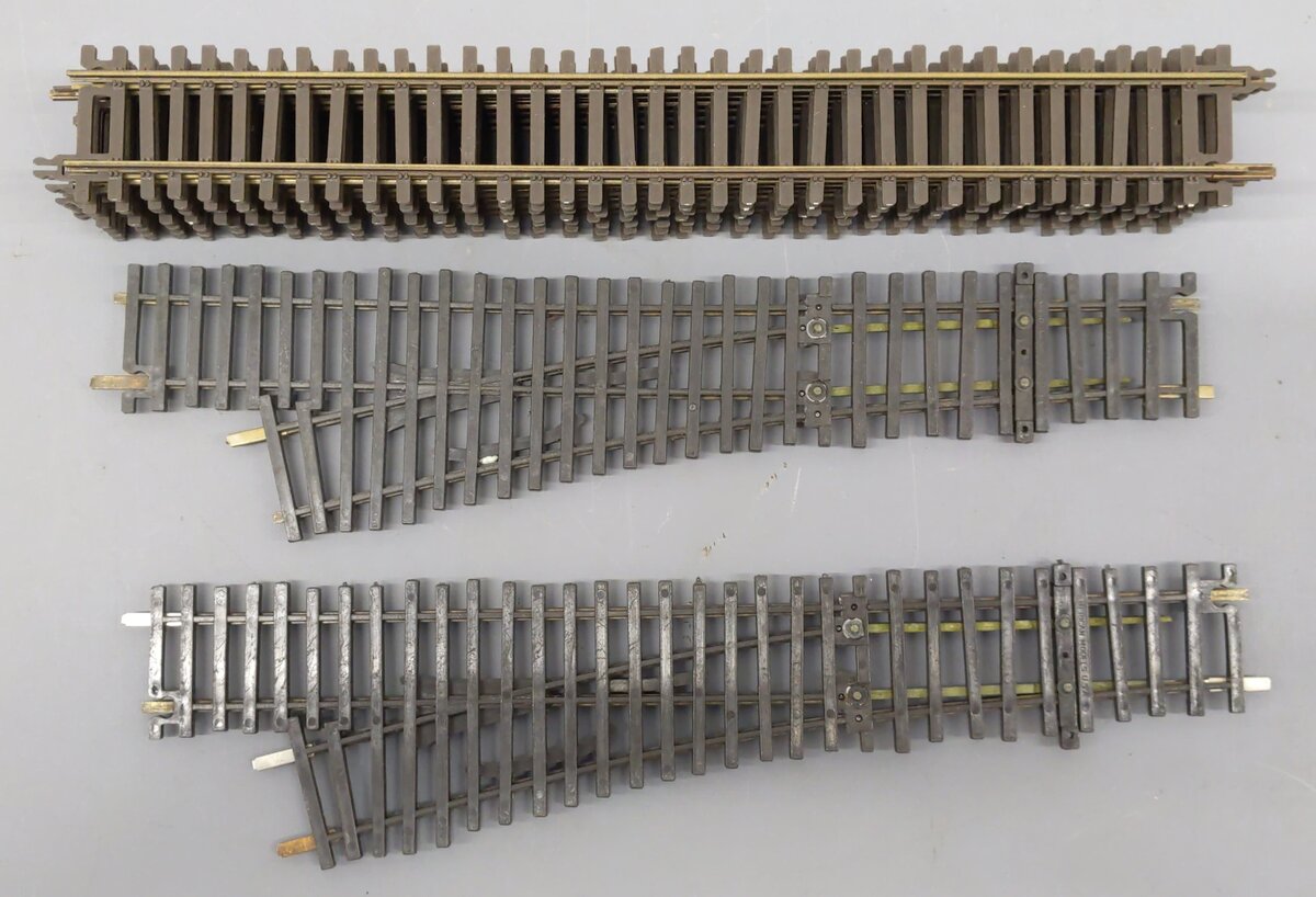 American Models S Scale Assorted Straight Track & Right Hand Switches [9] VG