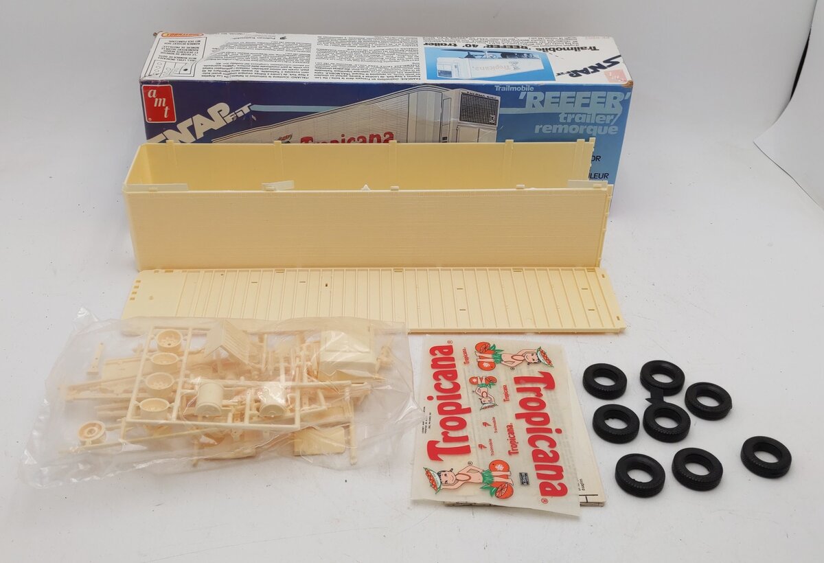 AMT PK-6902 1/32 Scale Vintage SnapFit Reefer Trailer EX/Box
