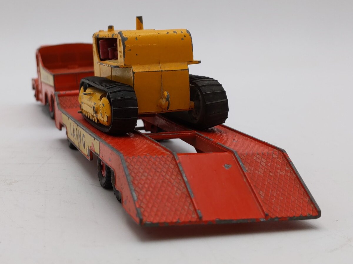 Matchbox K-8 King Size Laing Prime Mover & Transporter w/Caterpillar Tractor VG
