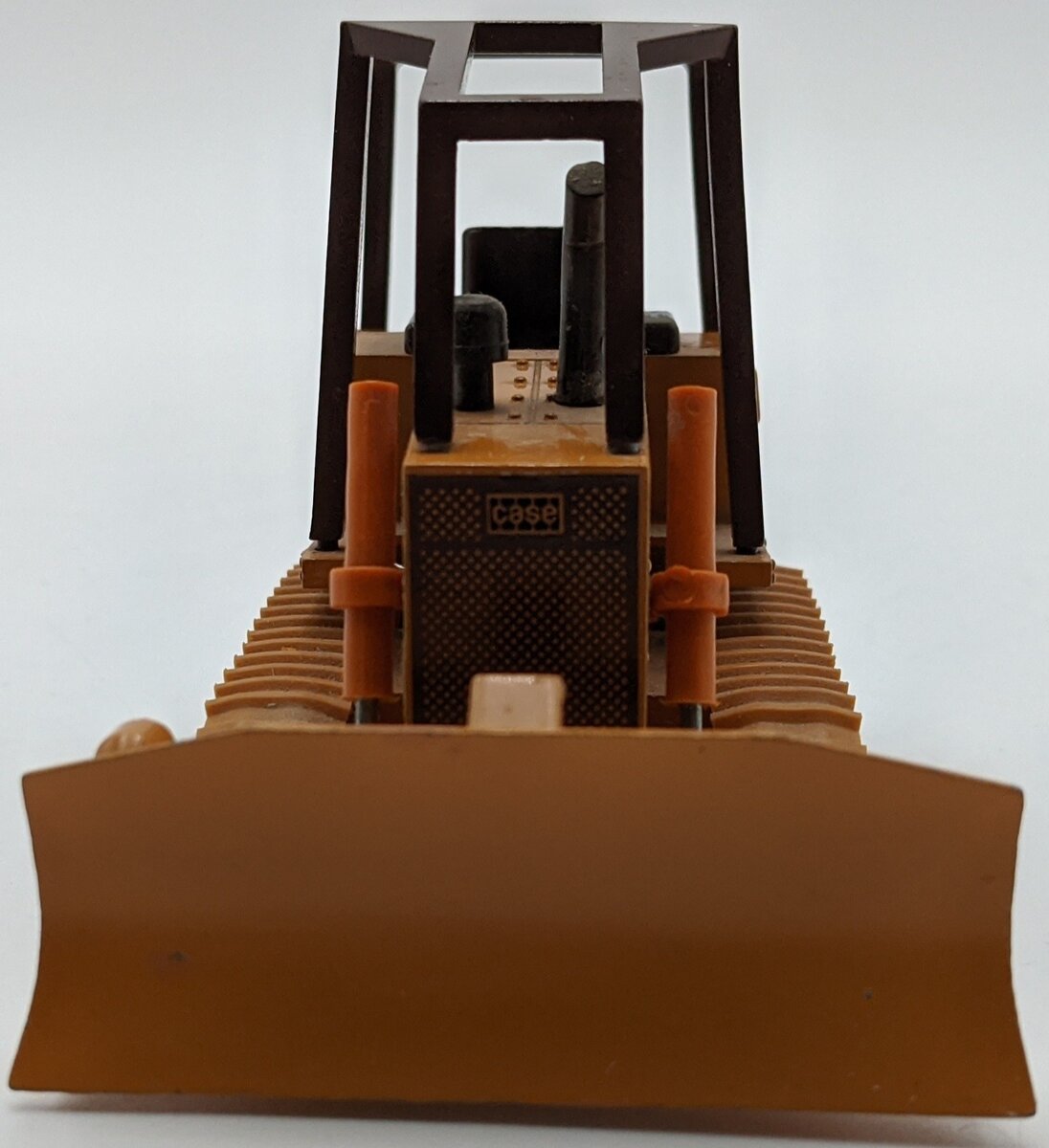 NZG 176 1:35 850C Angle/Tilt Dozer NEW