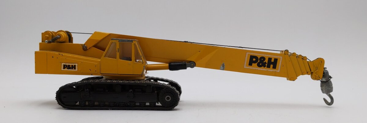 Custom Built P&H 1:50 Scale Yellow Tracked Crane - Custom Model