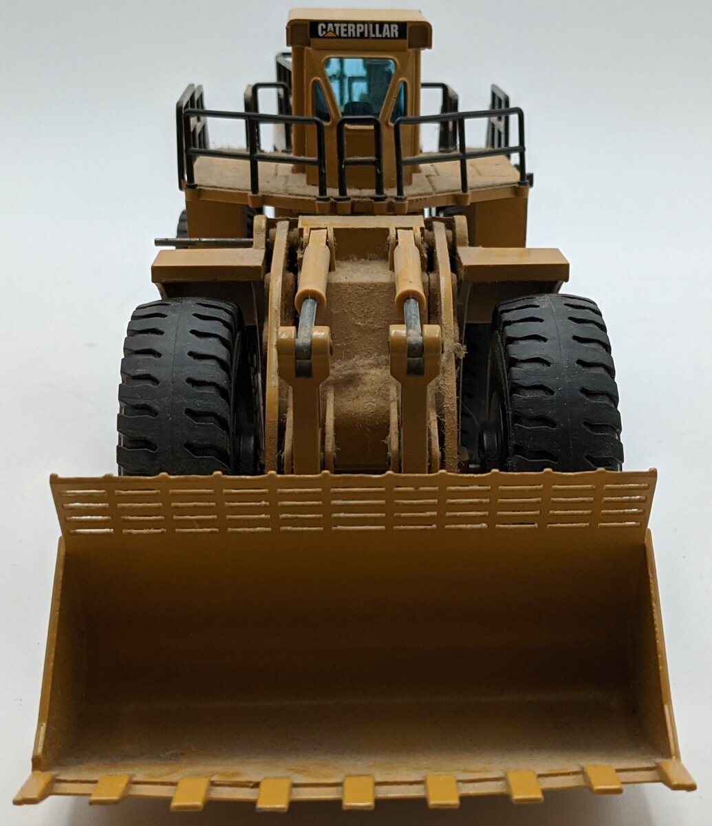 NZG 478 1:50 Cat 994D Wheel Loader/Box