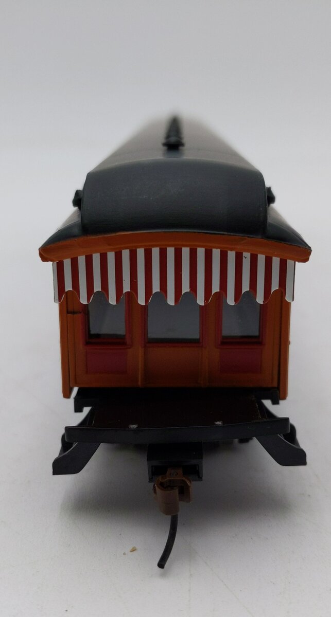 Roundhouse 85390 HO C&O RTR 85' Pullman Palace Observation Car EX/Box