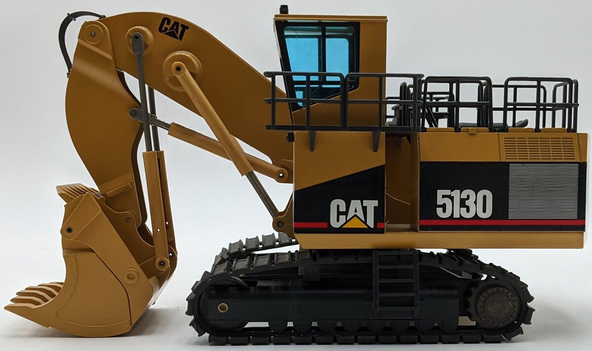 NZG 391 1:50 Cat 5130 Hydraulic Shovel NIB