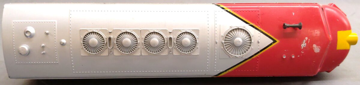 Atlas 6101 O Scale Santa Fe F7 A-Unit Diesel Locomotive (2-Rail) - Dummy