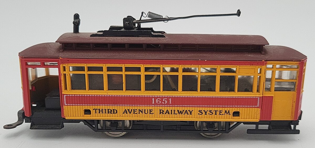 AHM 5301G HO Scale Third Avenue Railway System Trolley VG