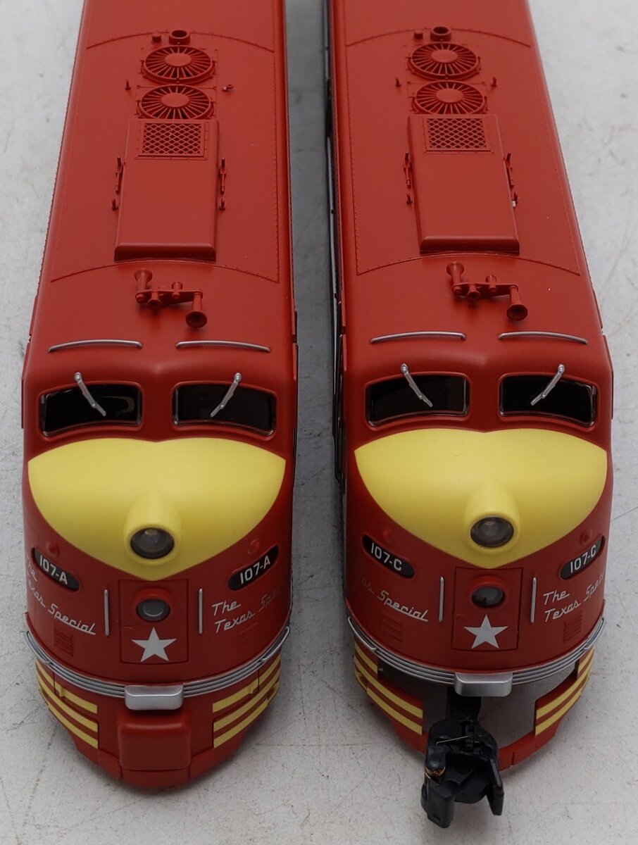 American Models S Scale MKT Texas Special EMD E8 AA Diesel Locomotives EX/Box