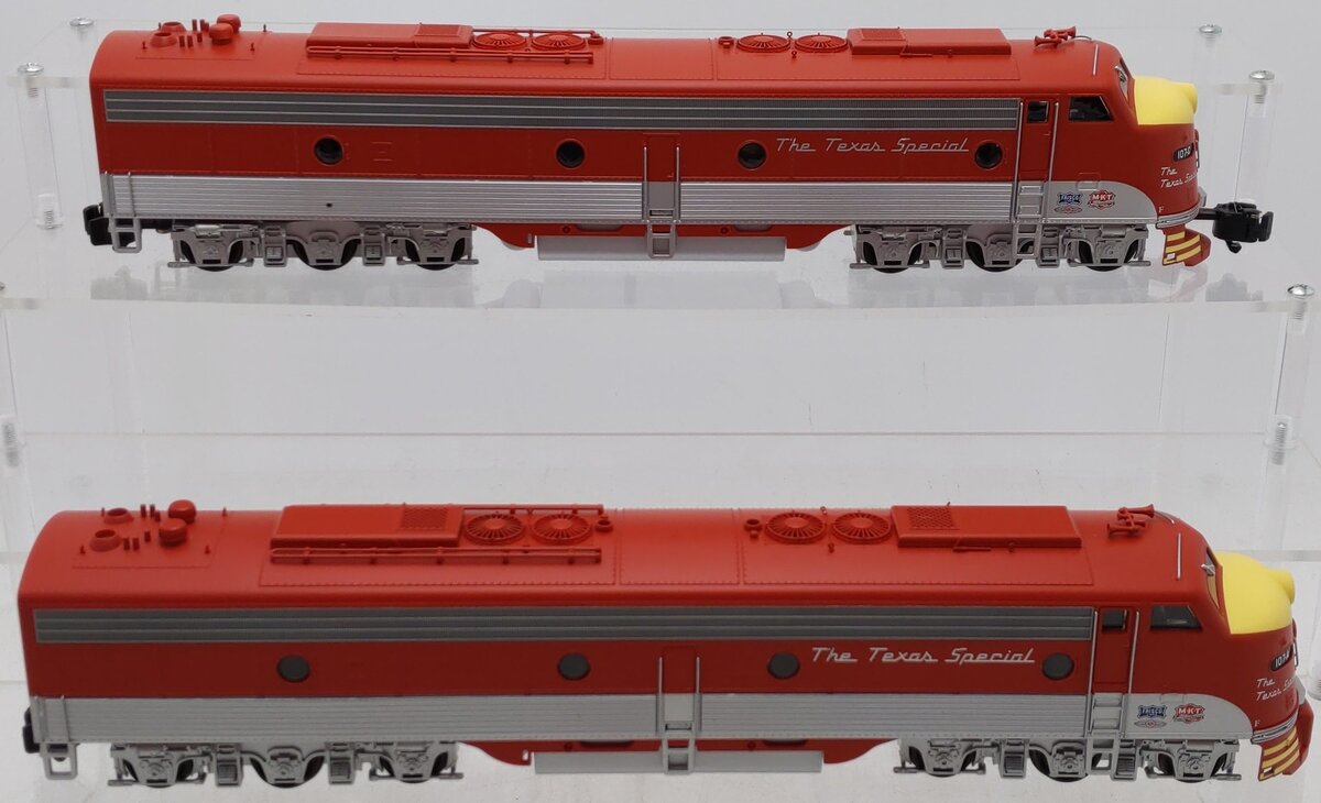 American Models S Scale MKT Texas Special EMD E8 AA Diesel Locomotives EX/Box