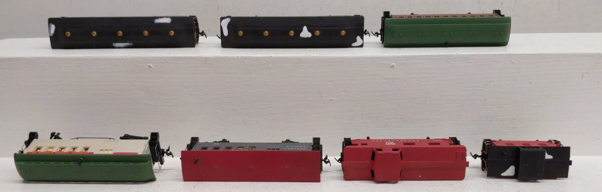 Tyco & Bachmann Assorted HO Passenger Cars and Cabooses [7] EX