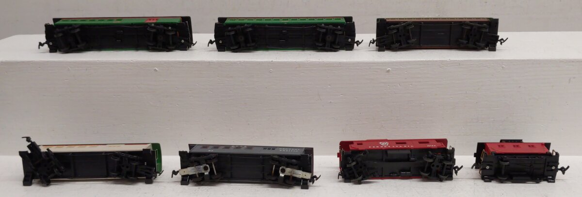 Tyco & Bachmann Assorted HO Passenger Cars and Cabooses [7] EX