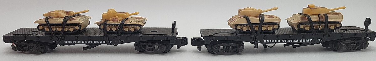 American Flyer 6-48507 S US Army Flatcars with Tanks (Set of 2) EX/Box
