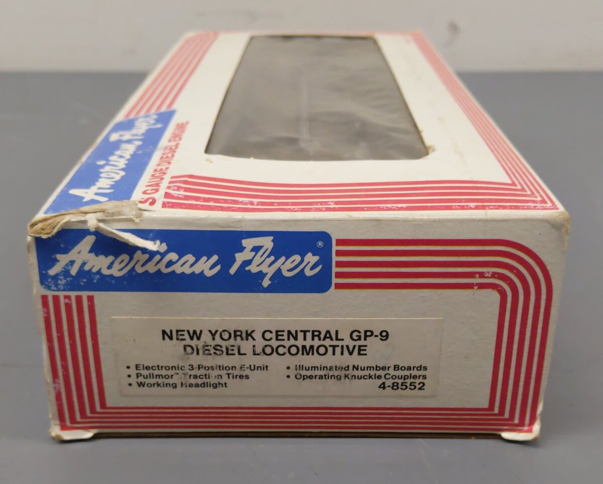American Flyer 4-8552 S Scale New York Central GP-9 Diesel Locomotive EX/Box