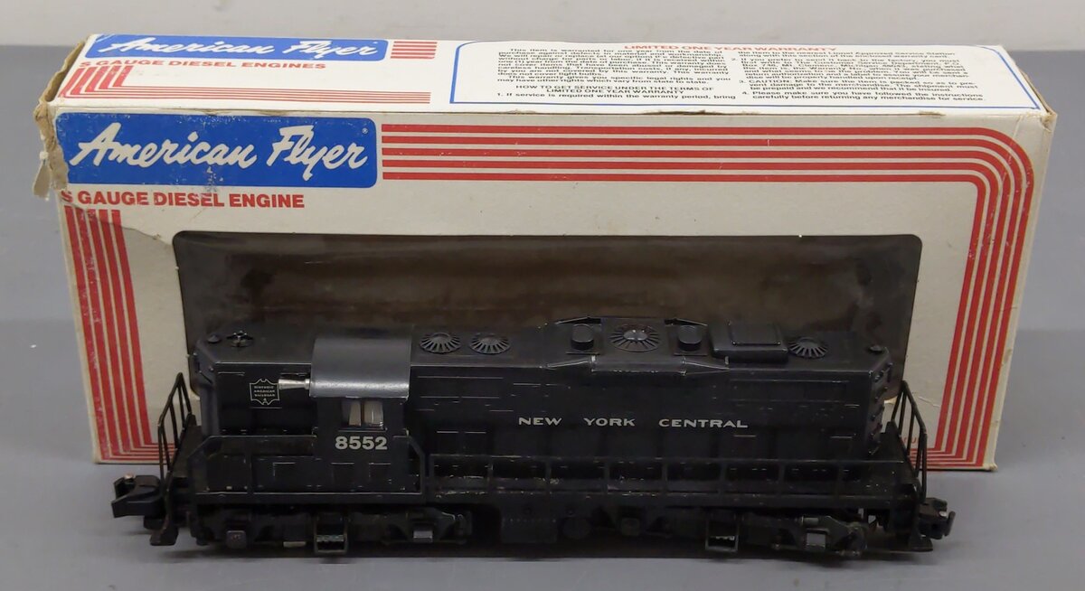 American Flyer 4-8552 S Scale New York Central GP-9 Diesel Locomotive EX/Box