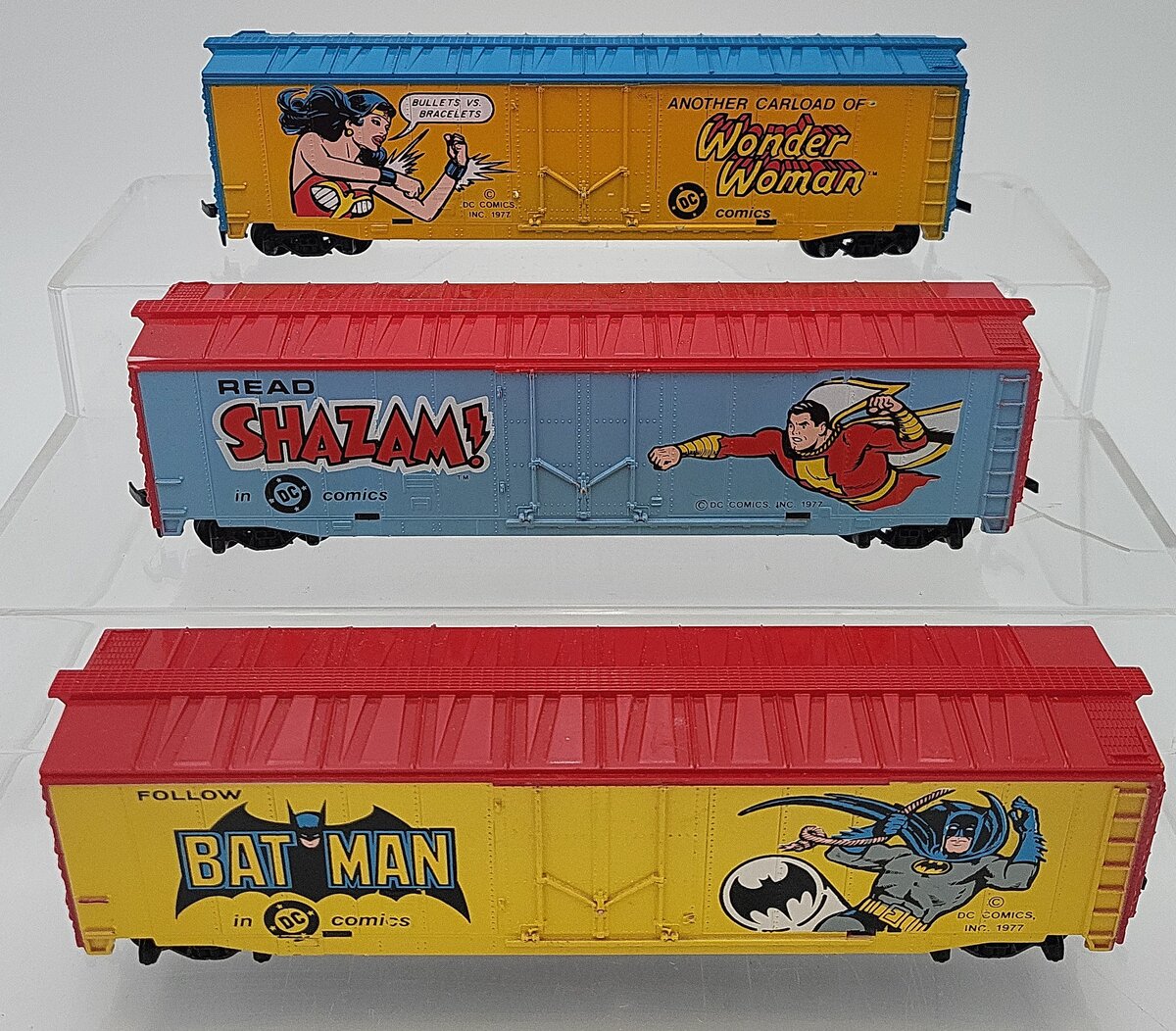 Tyco HO Scale DC Comic Assorted Boxcars: Wonder Woman, Batman, Shazam! [3] EX