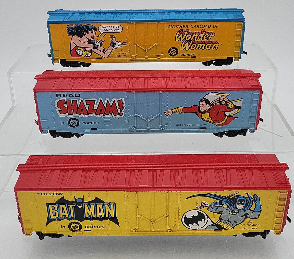 Tyco HO Scale DC Comic Assorted Boxcars: Wonder Woman, Batman, Shazam! [3] EX