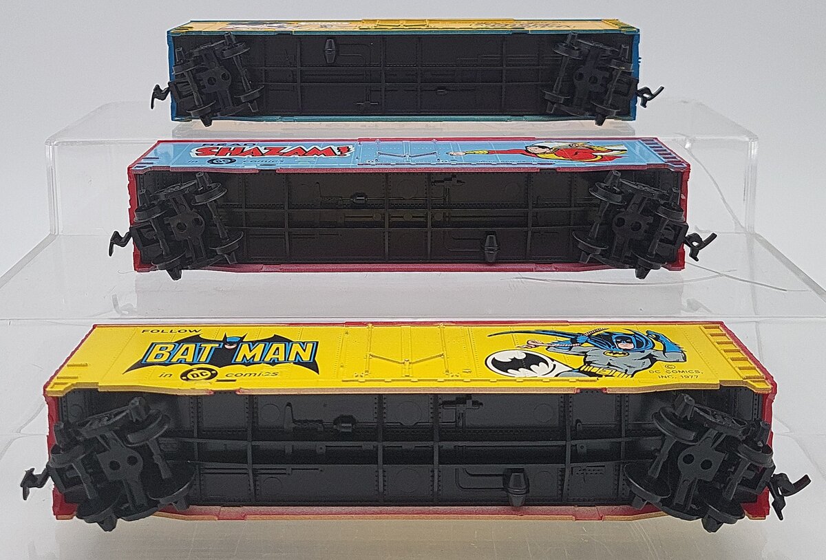 Tyco HO Scale DC Comic Assorted Boxcars: Wonder Woman, Batman, Shazam! [3] EX