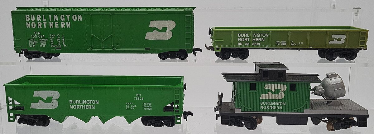 Tyco HO Scale Burlington Northern Assorted Freight Cars [4] VG