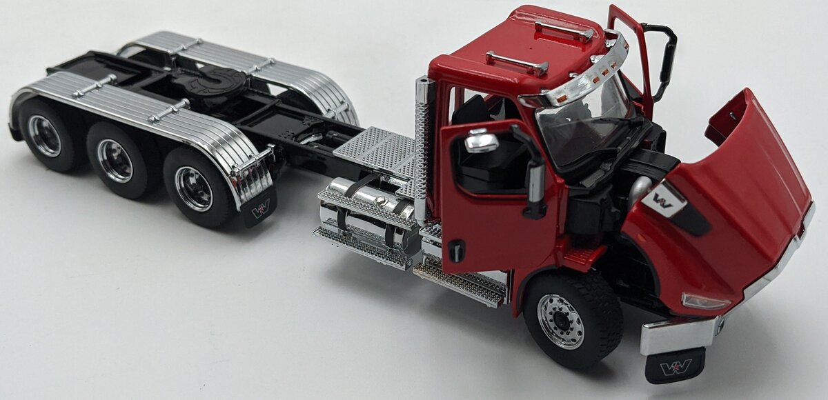 DieCast Masters 71085 1:50 Western Star 49X SBFA Tridem Viper Red Day Cab LN/Box