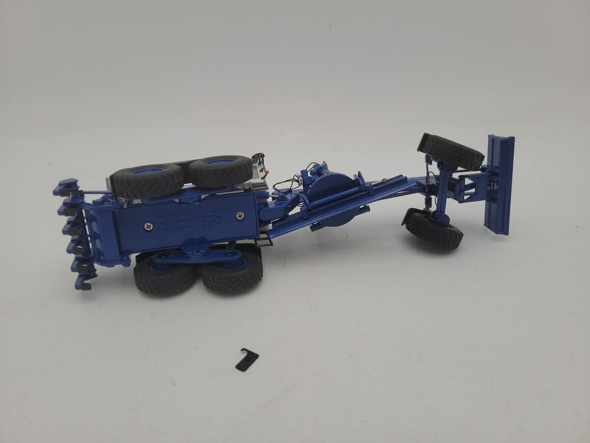 NZG 638-02 1:50 Scale Nobas HBM-BG190TA Motor Grader - Schnorpfeil EX/Box