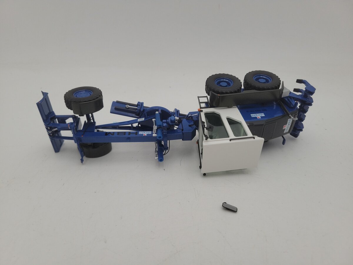 NZG 638-02 1:50 Scale Nobas HBM-BG190TA Motor Grader - Schnorpfeil EX/Box