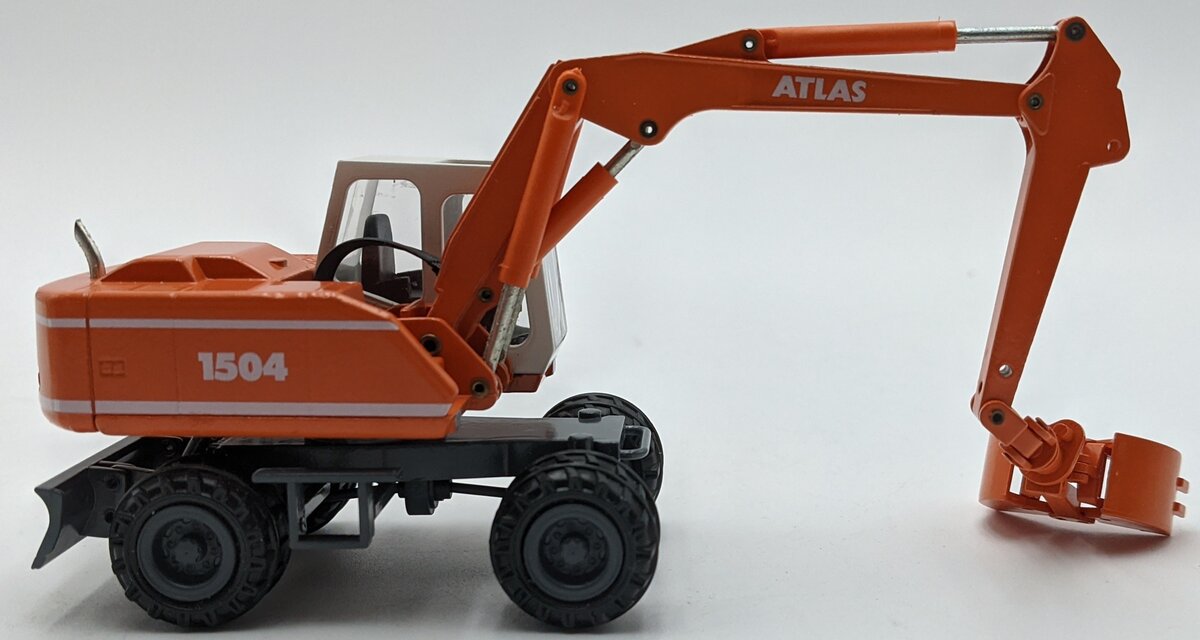 Conrad 2905 1:50 Atlas 1504 Wheel Excavator w/Grapple NIB