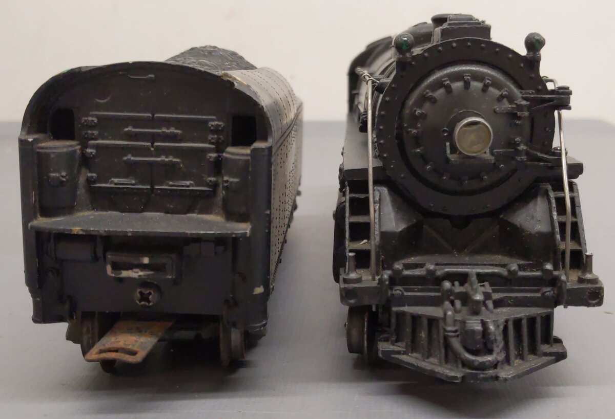 Lionel 736 Vintage O 2-8-4 Lionel Lines Steam Locomotive with 2046W Tender VG