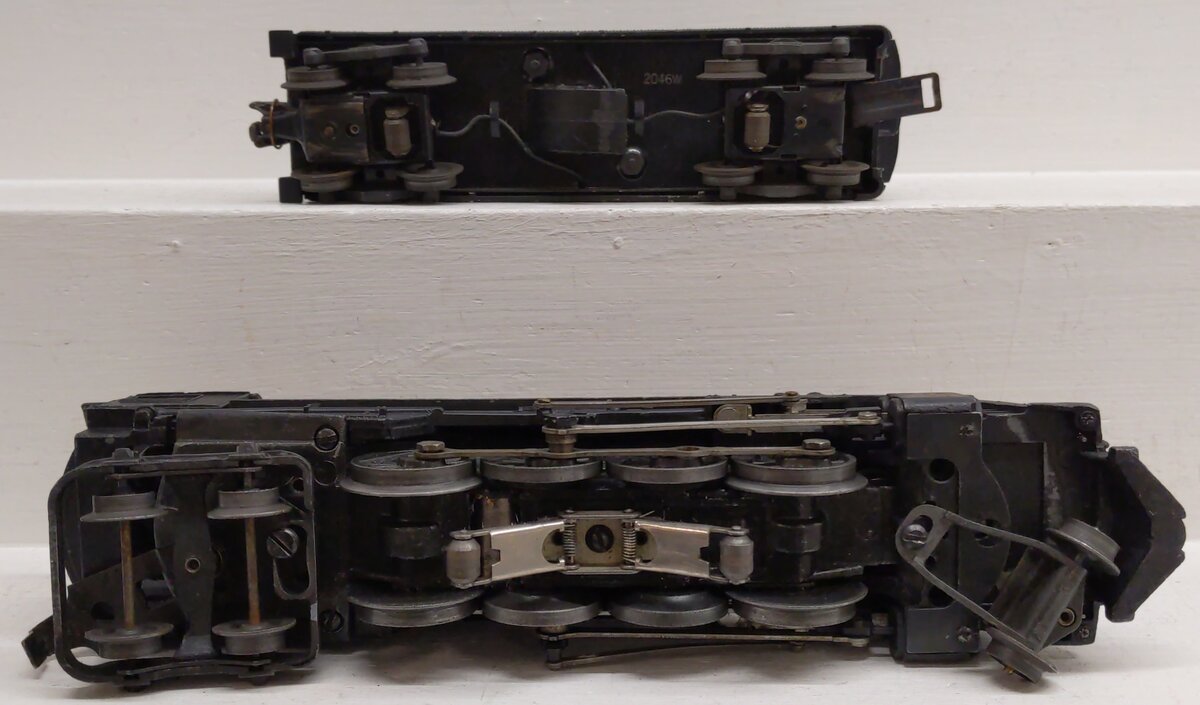 Lionel 736 Vintage O 2-8-4 Lionel Lines Steam Locomotive with 2046W Tender VG