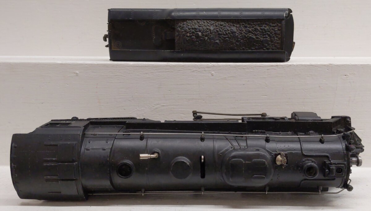 Lionel 736 Vintage O 2-8-4 Lionel Lines Steam Locomotive with 2046W Tender VG