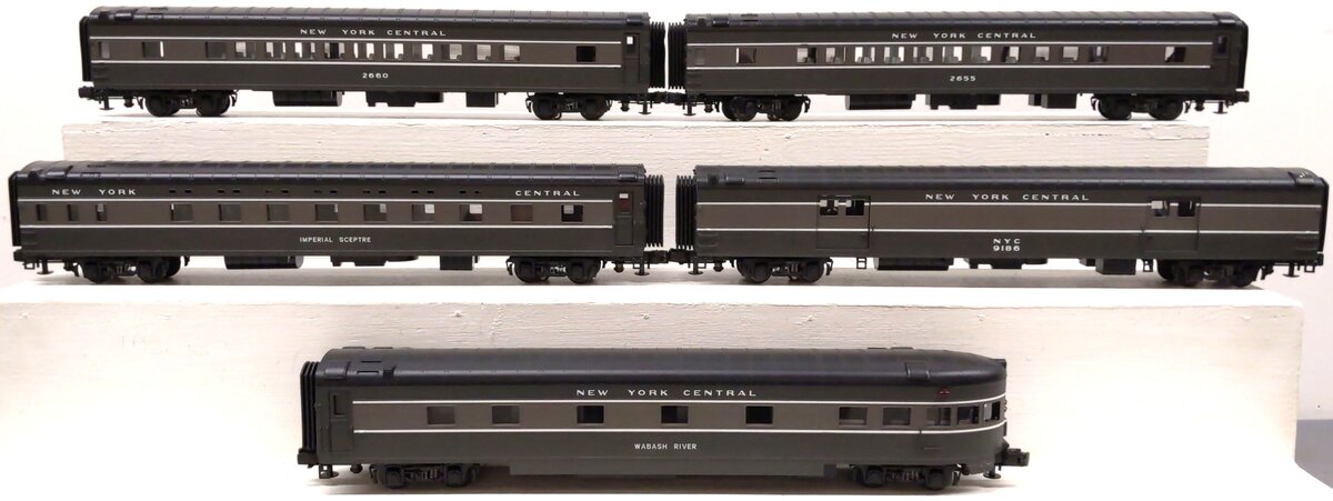 MTH 20-6576 O Gauge New York Central 70' Streamlined Passenger 5-Car Set EX