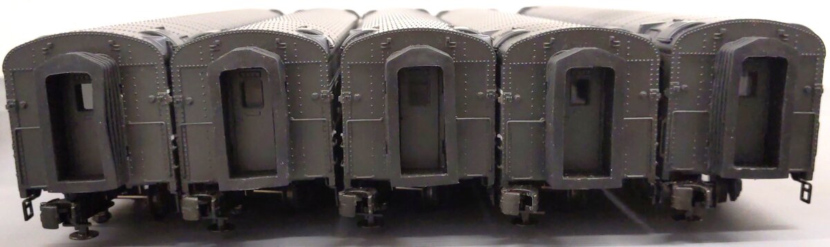 MTH 20-6576 O Gauge New York Central 70' Streamlined Passenger 5-Car Set EX