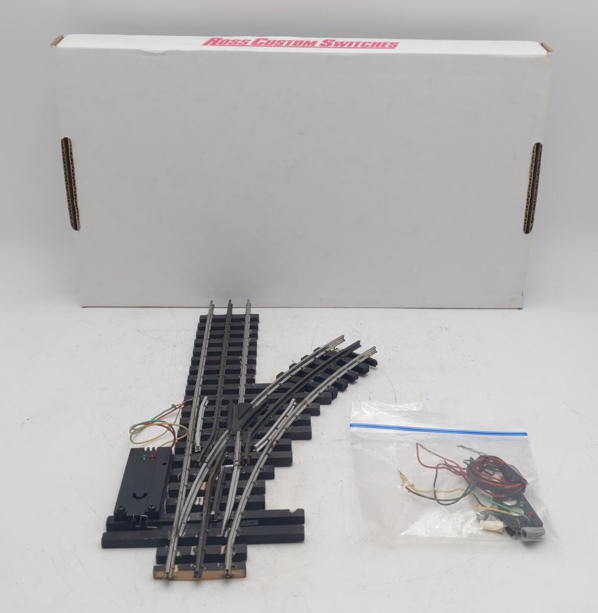 Ross 105M O O31 Right Hand with DZ-1000 Remote Switch Turnout VG/Box
