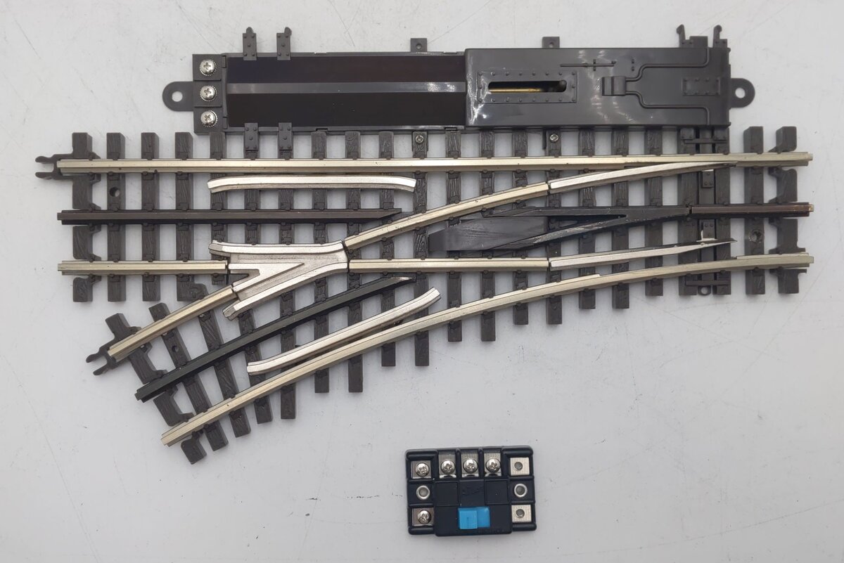 Atlas 6076 O Gauge Nickel Silver O-36 Right Hand Remote Switch Turnout EX/Box