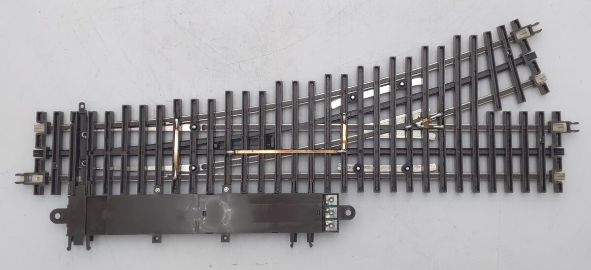 Atlas 6073 O Gauge Nickel Silver O-72 Right Hand Remote Switch Turnout EX/Box