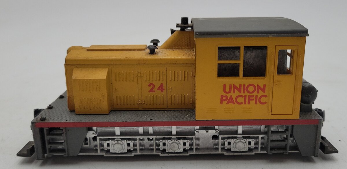 Atlas 6124 O Scale Union Pacific Industrial Diesel Locomotive - 2 Rail VG/Box