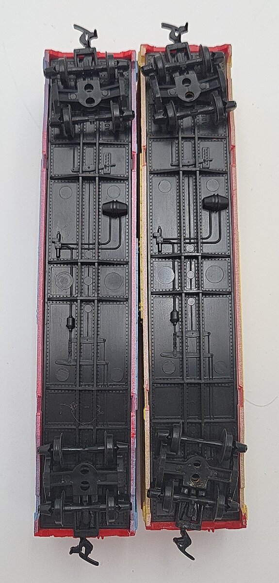 Tyco HO Scale DC Comic Assorted Boxcars: Batman, Shazam! [2] EX