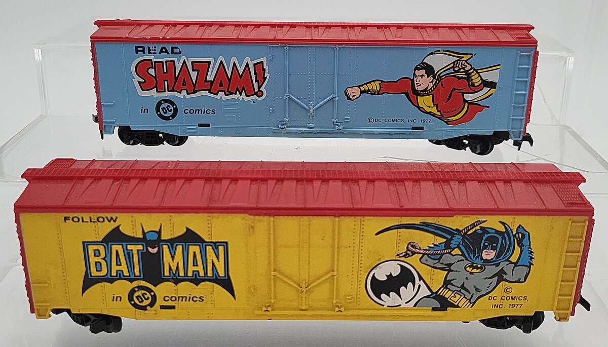 Tyco HO Scale DC Comic Assorted Boxcars: Batman, Shazam! [2] EX