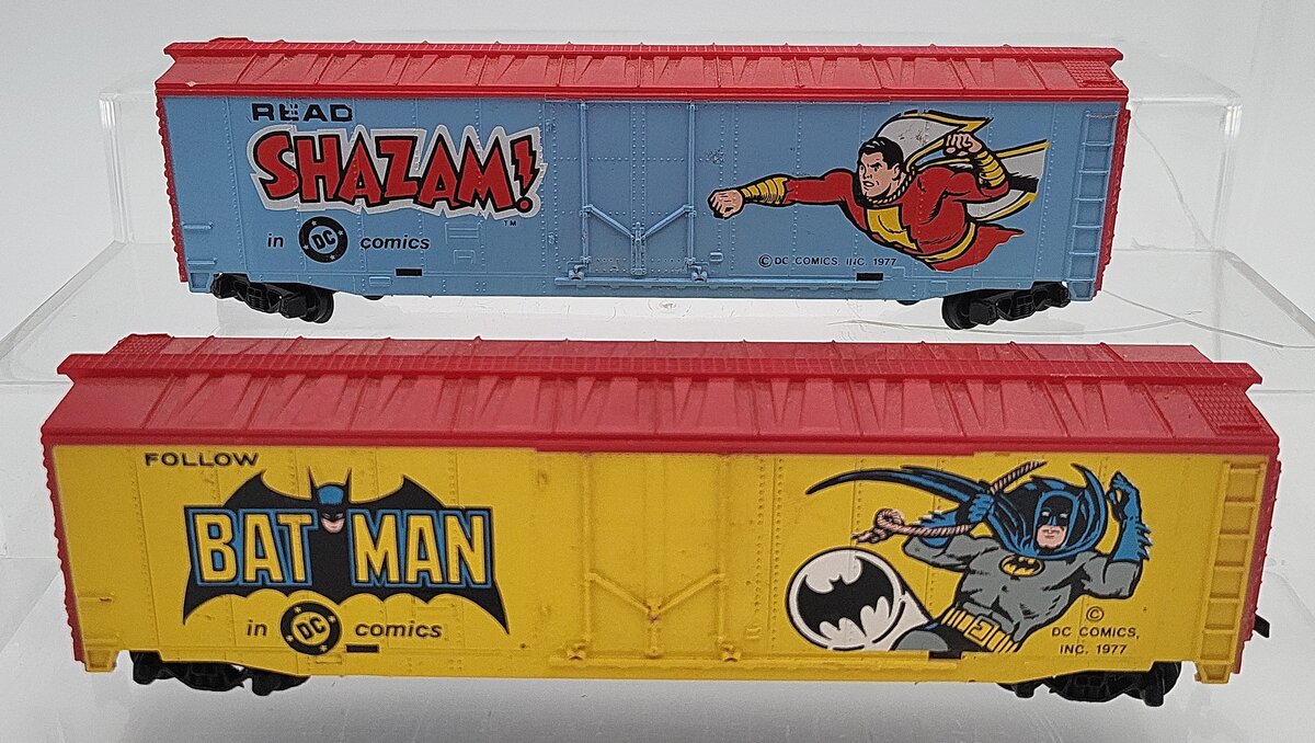 Tyco HO Scale DC Comic Assorted Boxcars: Batman, Shazam! [2] EX