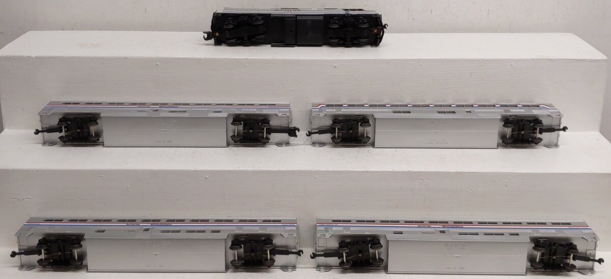 American Models Amtrak Superliner Phase 4 FP-40 S Gauge Diesel Train Set EX/Box