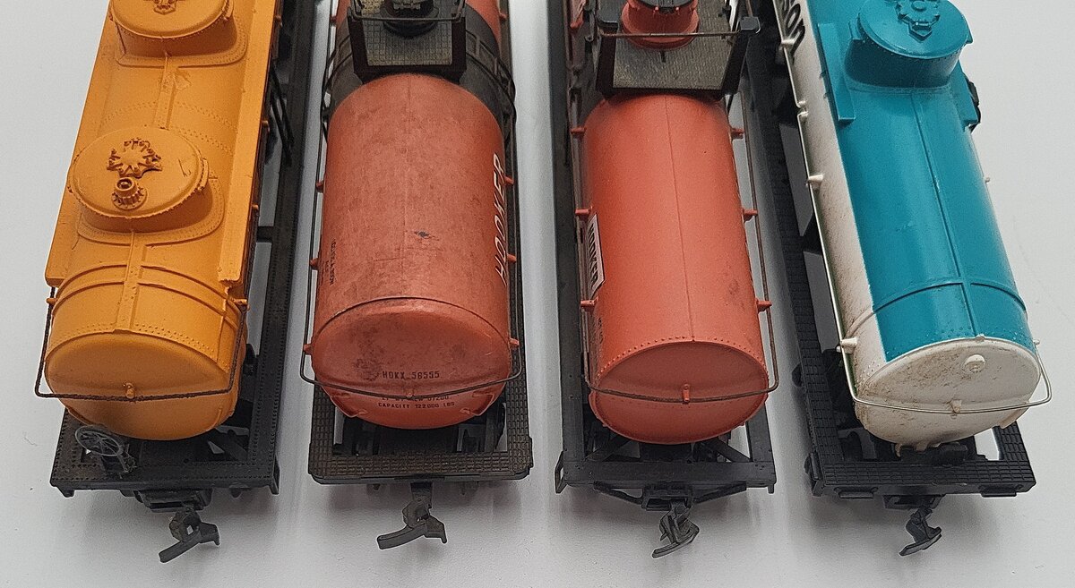 Tyco & Other HO Scale Assorted Tank Cars: 1245, 56656, 56555, 9876 [4] VG
