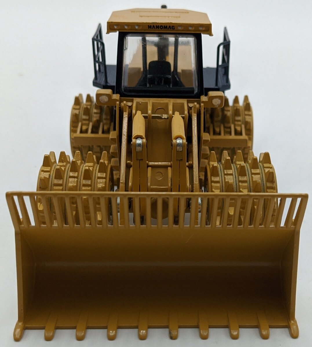 Conrad 2425 1:50 Hanomag CL 310 Compactor NIB