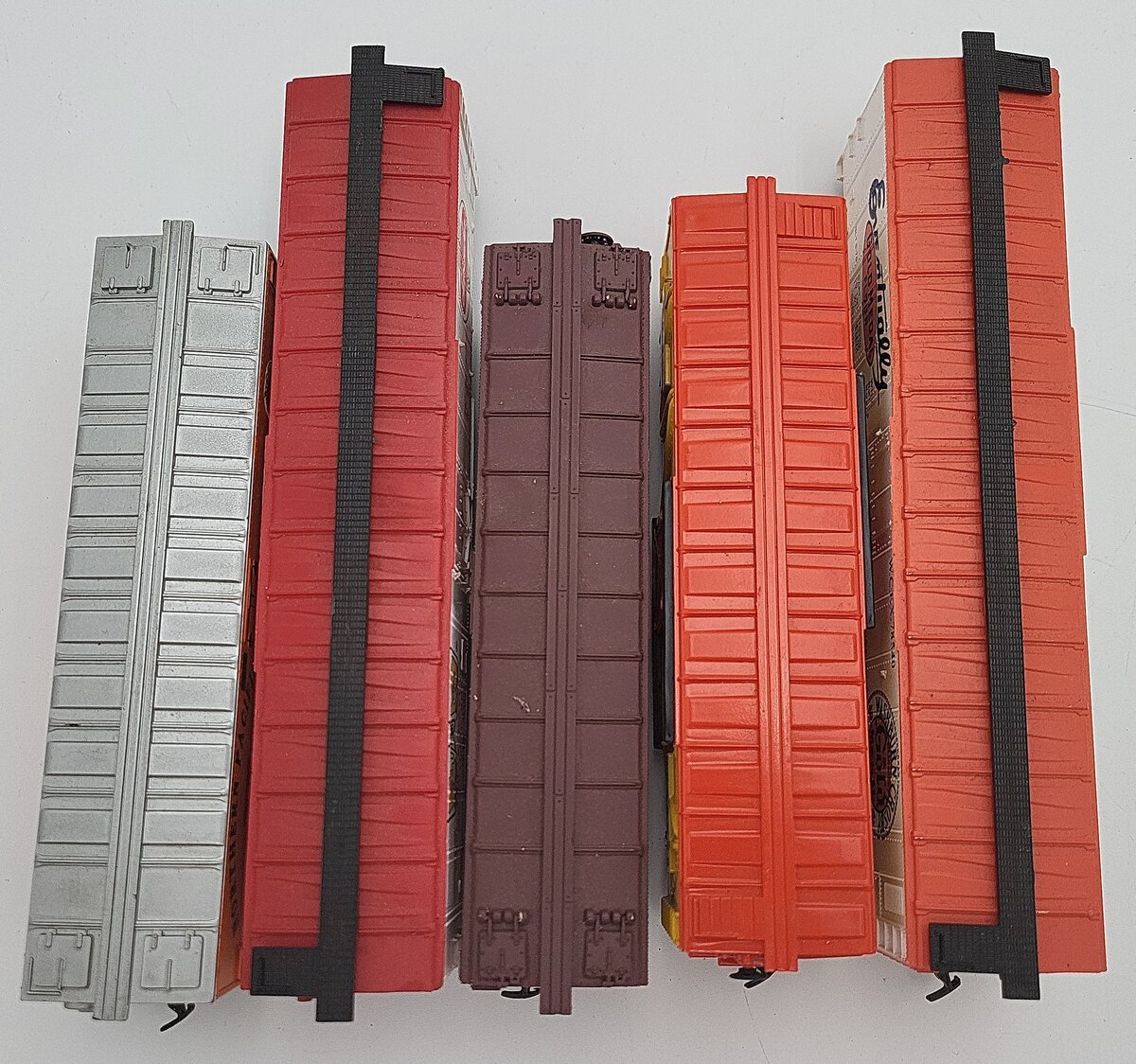 American Flyer & Other HO Assorted Freight Cars: 521, 78541, 78540, 40394 [5] VG