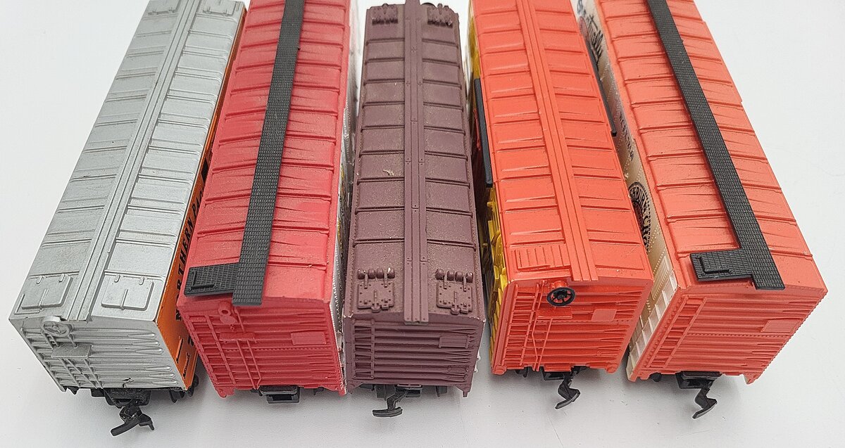 American Flyer & Other HO Assorted Freight Cars: 521, 78541, 78540, 40394 [5] VG